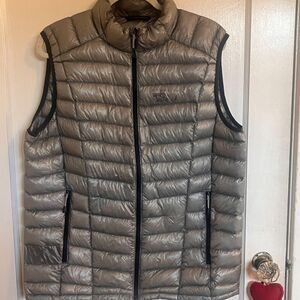 Mountain-hardwear Men's Grey and Silver Coat